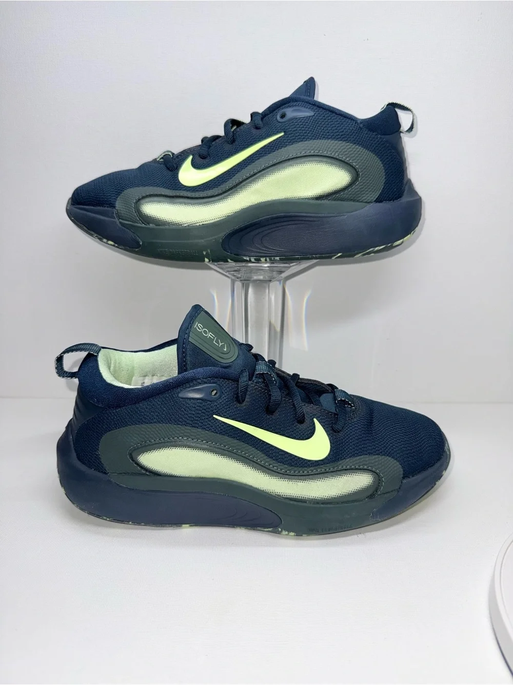 Nike Kids' IsoFly Basketball Shoe - Navy/Green SIZE 5Y